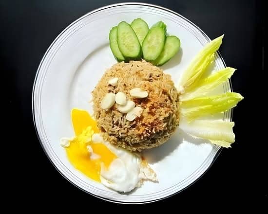 Ngapi-Rice Salad